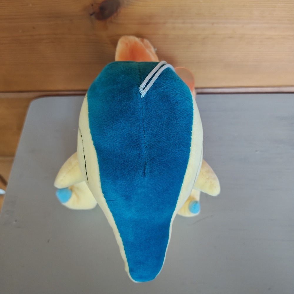 9" Plush Cyndaquil Window Hanger with Suction Cup D42 - Picture 5 of 5
